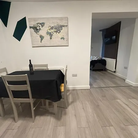 Bridgman Grove Holiday home